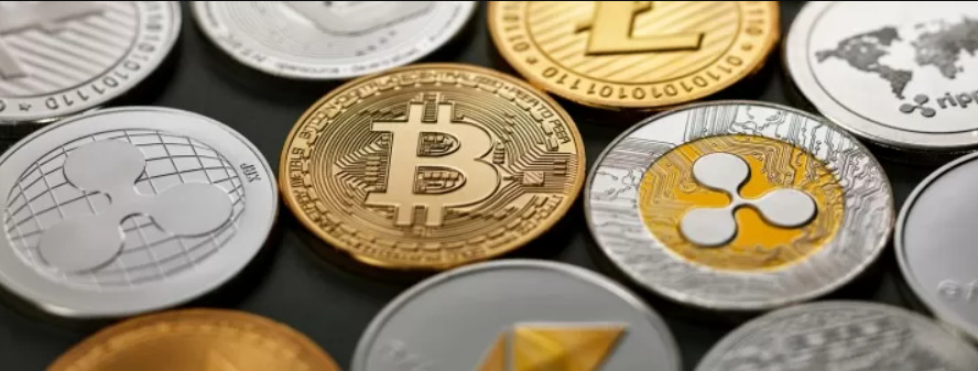 Vad är egentligen skillnaden mellan bitcoins och NFT?